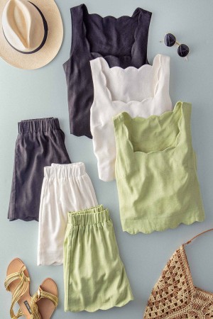 0523-8231<br/>Scallop-Edge Linen Top