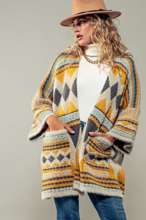 0727-5204<br/>Rustic and Geometric Cardigan